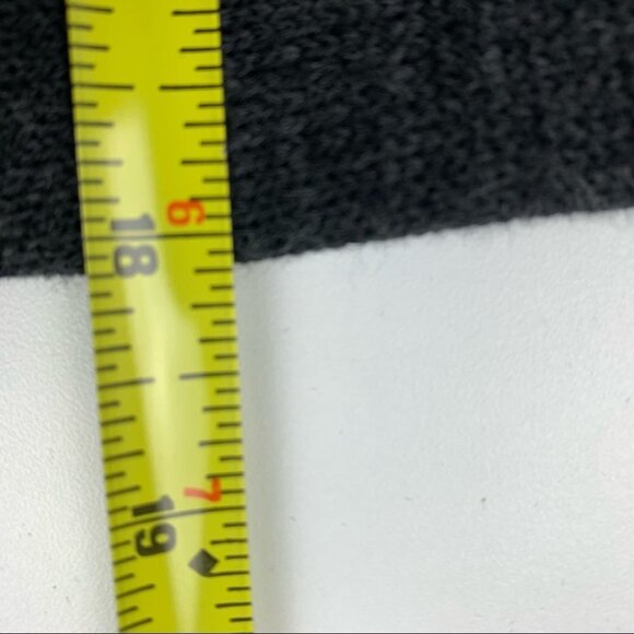 Ellen Tracy Long Wool Blend Open Vest size small - Picture 5 of 6